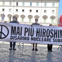 Acerbo (Prc-Se): 75° Hiroshima, striscioni di Rifondazione per chiedere a governo e parlamento firma trattato per messa al bando armi nucleari
