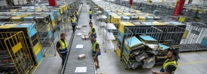AMAZON: PROFITTI ALLE STELLE PER L’AZIENDA, MA I LAVORATORI LI CERCA CON MANPOWER