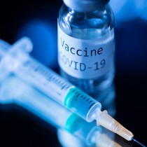 Rifondazione, Il vaccino Covid, tutti i vaccini devono essere bene comune