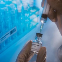 ACERBO (PRC-SE): VACCINI, USA E UE BLOCCANO RICHIESTE SUD DEL MONDO ALL’OMC, DRAGHI COMPLICE DI QUESTO CRIMINE CONTRO L’UMANITA