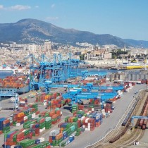 Unione Popolare con i portuali di Genova, in lotta contro la guerra