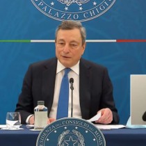 RIAPERTURA DI DRAGHI QUANTE MORTI EVITABILI CAUSERA’? MANCATO LOCKDOWN SECONDA ONDATA NE COSTO’ 18.000