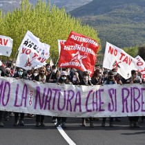 Paolo Ferrero – Rifondazione Comunista, Vicepresidente Partito della Sinistra europea, interviene sulla reazione delle forze dell’ordine e ferimento grave di una attivista No Tav