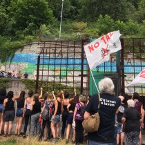 Val di Susa, presidio no tav assediato da polizia, senza acqua e cibo chiedono medico e avvocato