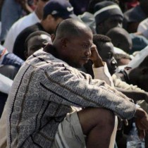 Rifondazione comunista: non hai ancora il permesso di soggiorno? Vietato telefonare