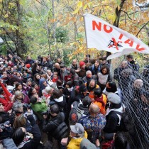 VALSUSA: NO ALLA GUERRA, SI AL DIRITTO A MANIFESTARE