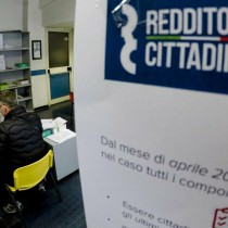 RIFONDAZIONE COMUNISTA CON I NAVIGATOR IN LOTTA PER IL POSTO DI LAVORO