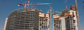 Rifondazione: Operai su di una gru. Milano abbia rispetto dei suoi operai