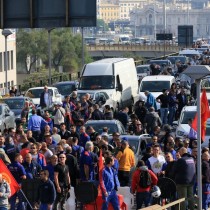 Rifondazione: Genova, lavoratori difendono occupazione, Toti e Bucci criminalizzano protesta operaia