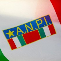 Prc: a Napoli manganellate a studenti e ANPI targate NATO