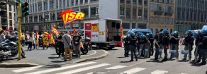Milano: la Polizia impedisce con la forza al corteo di USB e degli studenti di raggiungere la sede di Assolombarda
