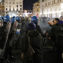 Brescia, Rifondazione: nessuna ipocrita acrobazia potrà nascondere la realtà che è ormai squadernata sotto gli occhi di tutte e di tutt