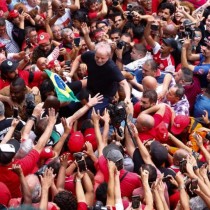 È molto tempo che non vi vedo – Il discorso di Lula all’uscita dal carcere