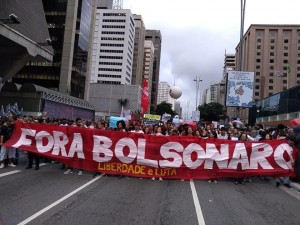 Brasile: crisi sanitatia, economica, istituzionale