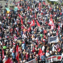 RIFONDAZIONE COMUNISTA CON i METALMECCANICI PER IL CONTRATTO E CONTRO L’ARROGANZA DEGLI INDUSTRIALI